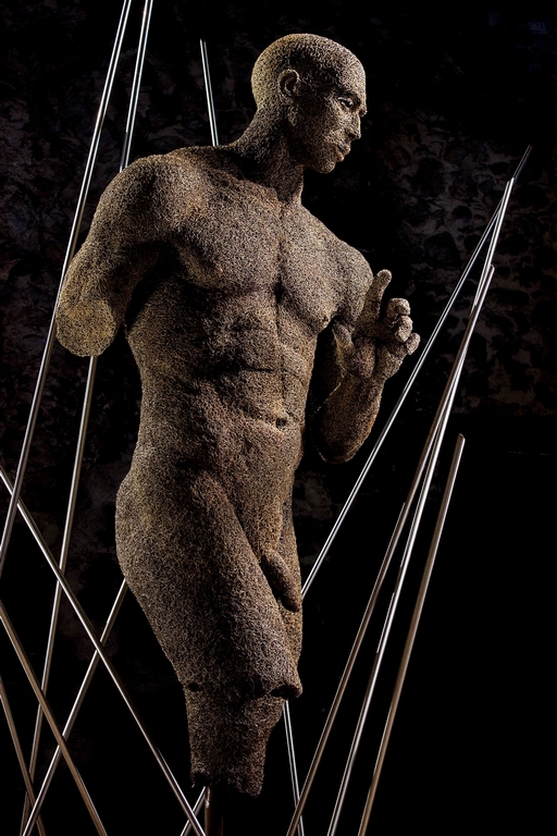 Mattia Trotta, scultura Uomo attraverso l'uomo